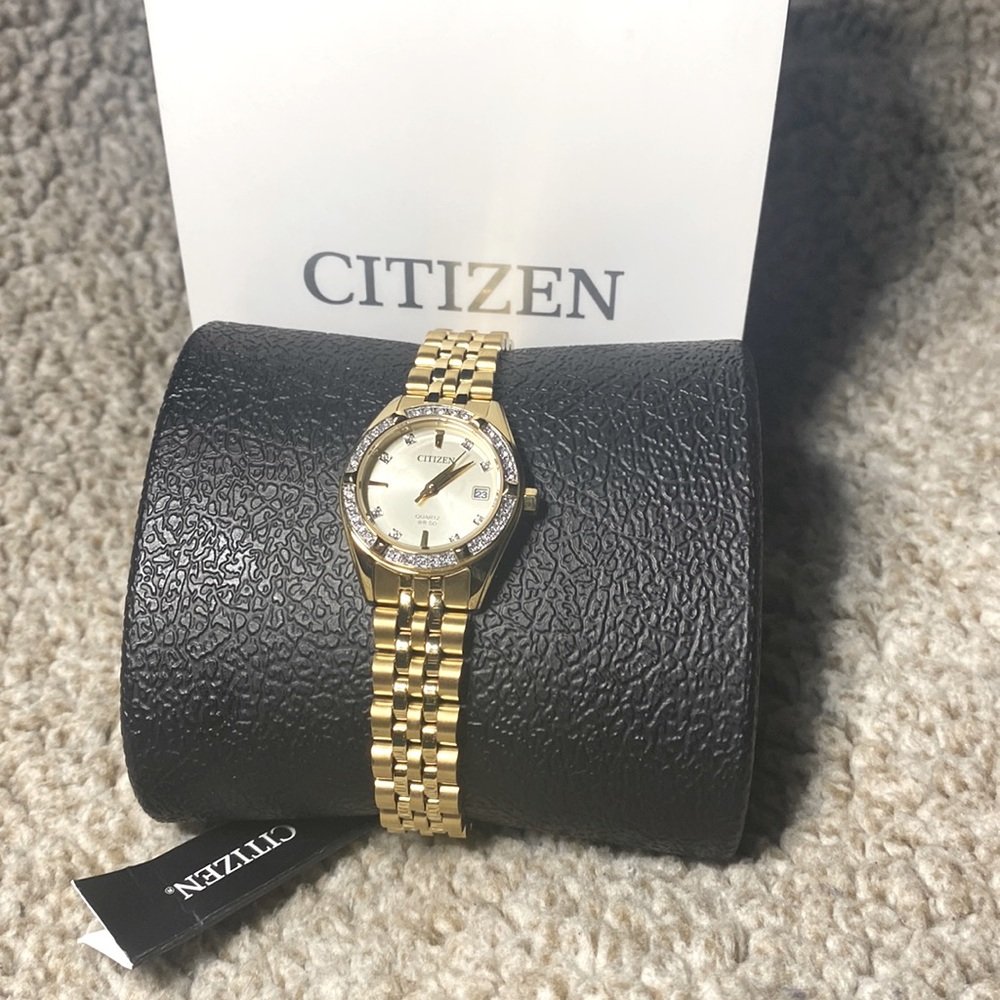NWT Gold Citizen Ladies Watch